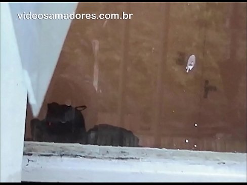 ❤️ Home cachondo mirando á súa moza con outro mozo, gravando un vídeo de carallo sen molestar á parella ❤ Vídeo porno en % gl.xinwen1288.top % ️❤