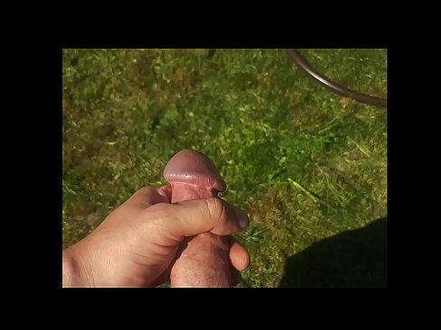❤️ A guapa quente recibe o seu coño rosa fodido e corre cun chorro nun xardín de verán ❤ Vídeo porno en % gl.xinwen1288.top % ️❤