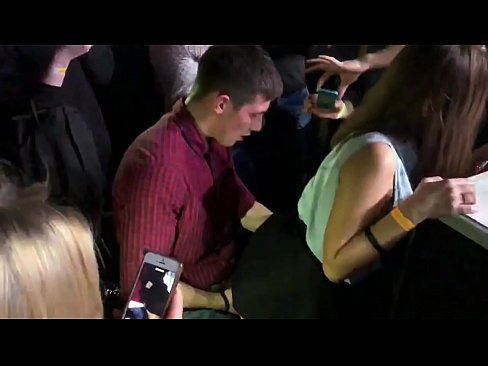 ❤️ Sexo real nunha discoteca rusa. Moza rusa de 18 anos no ano e na vaxina follada nunha discoteca ❤ Vídeo porno en % gl.xinwen1288.top % ️❤